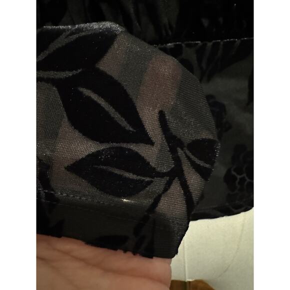 Painted Threads Whimsigoth Fairy Grunge Black Velvet Burnout Top Blouse Size M - Picture 8 of 10